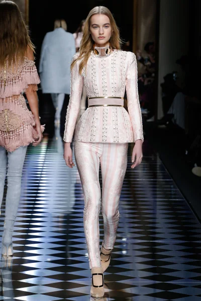 Look 8